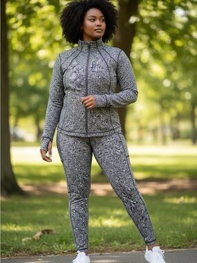 Women’s Gray Active Zip Jacket & Legging Set